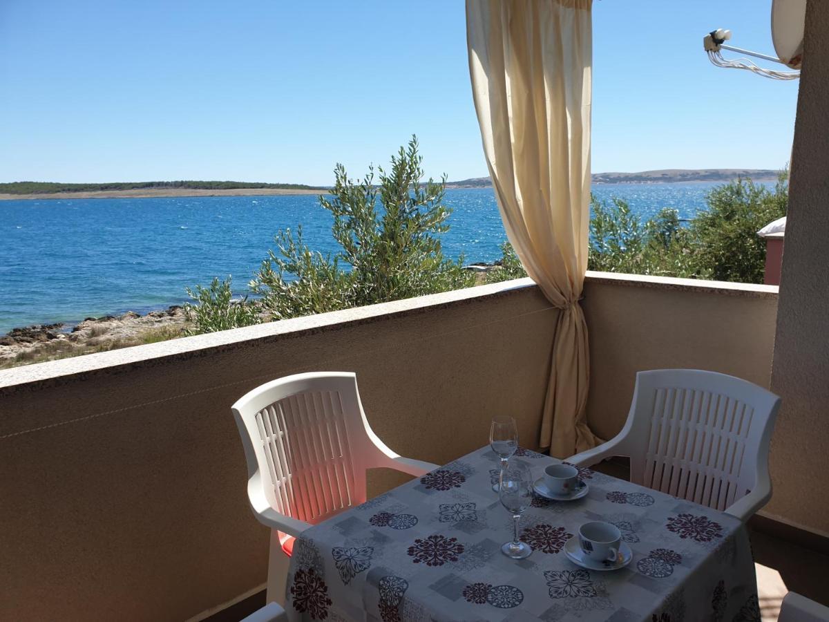 Summertime Apartmani Povljana Zewnętrze zdjęcie