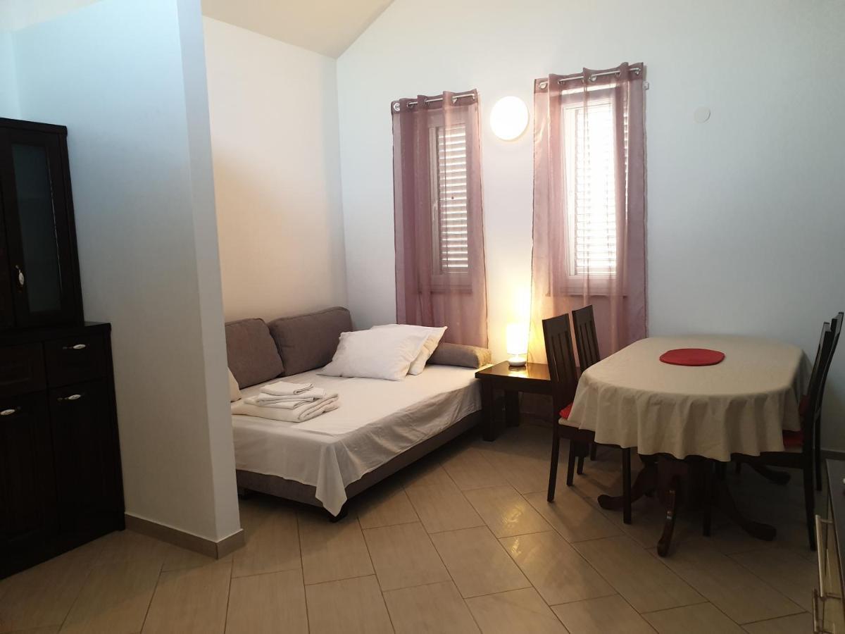 Summertime Apartmani Povljana Zewnętrze zdjęcie