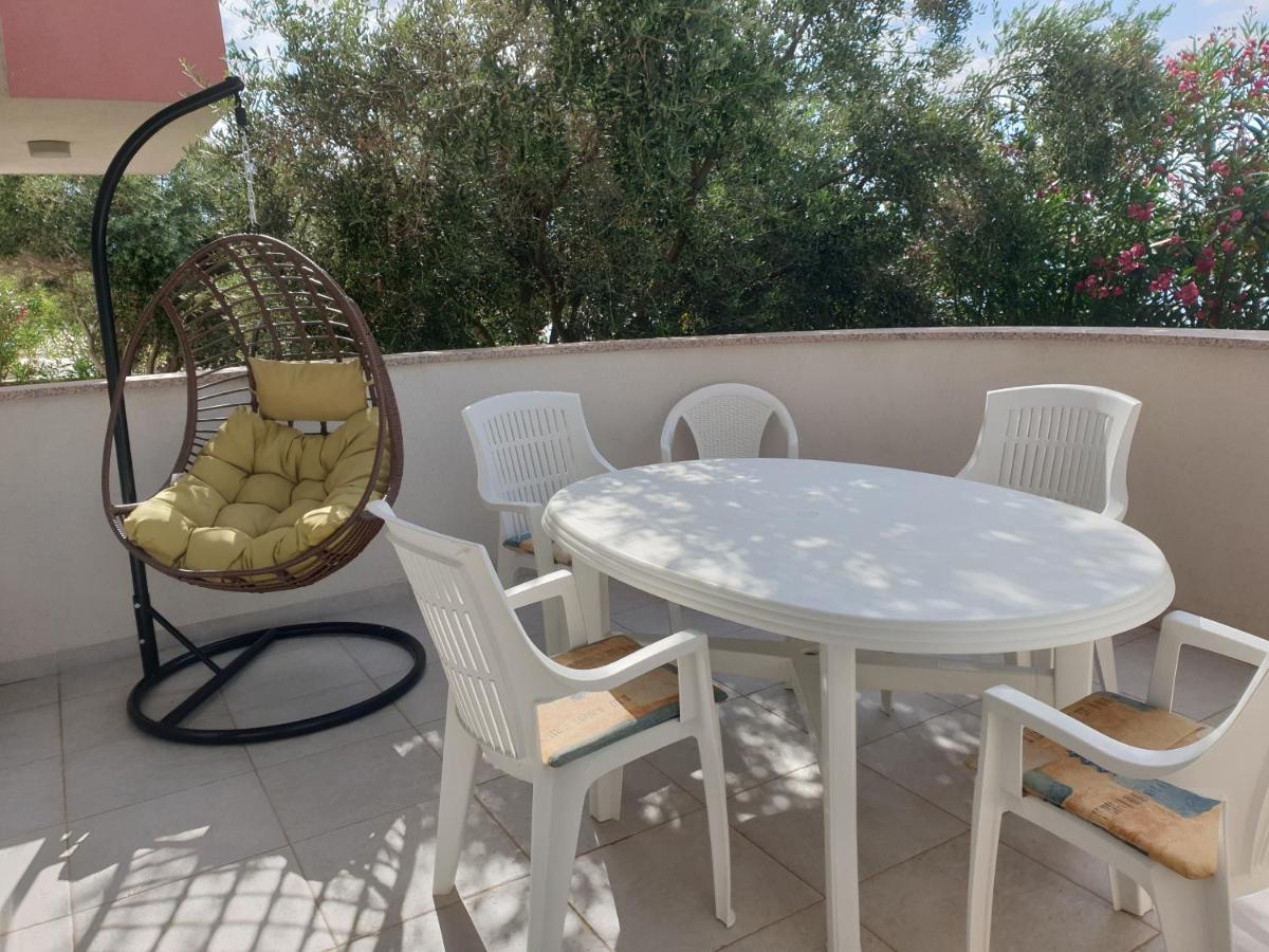 Summertime Apartmani Povljana Zewnętrze zdjęcie