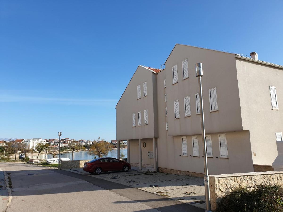 Summertime Apartmani Povljana Zewnętrze zdjęcie